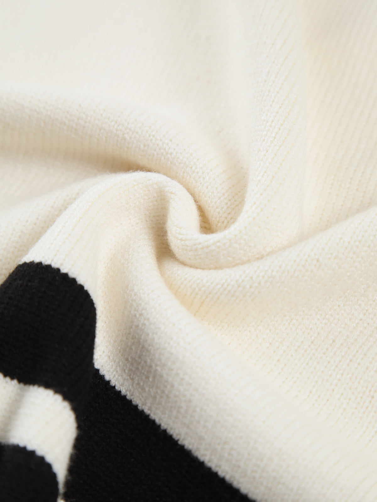 Yasmine - luxe knitted sweater