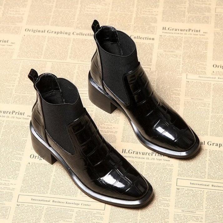 Croc-Embossed Chelsea Boots For Fall Wear