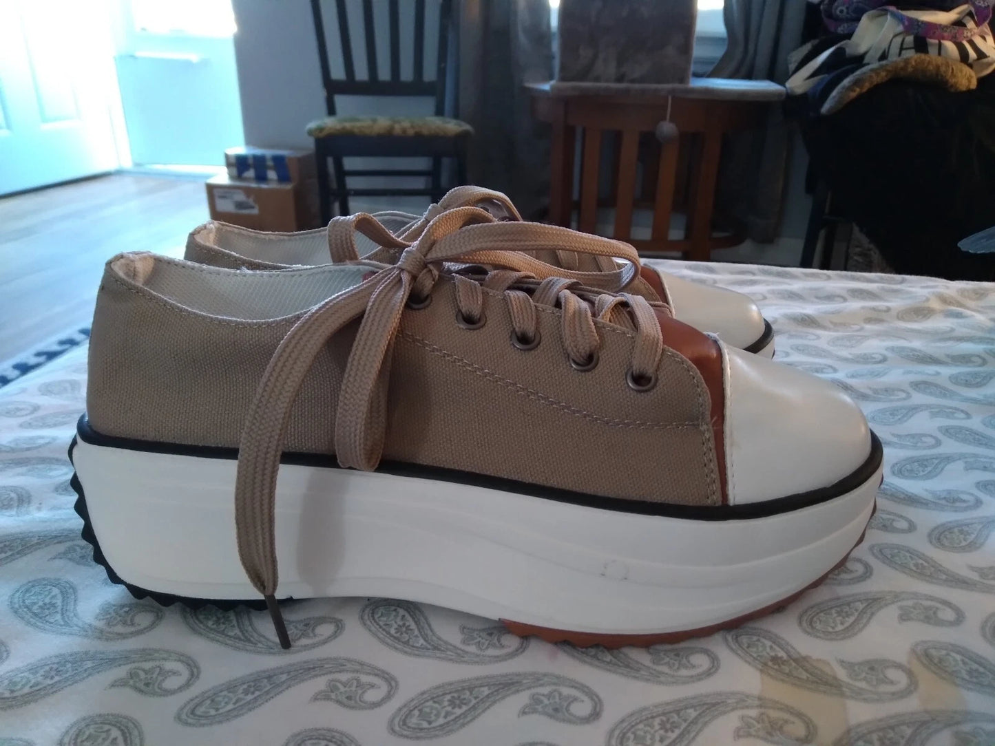 Lug Sole Low-Top Platform Sneakers