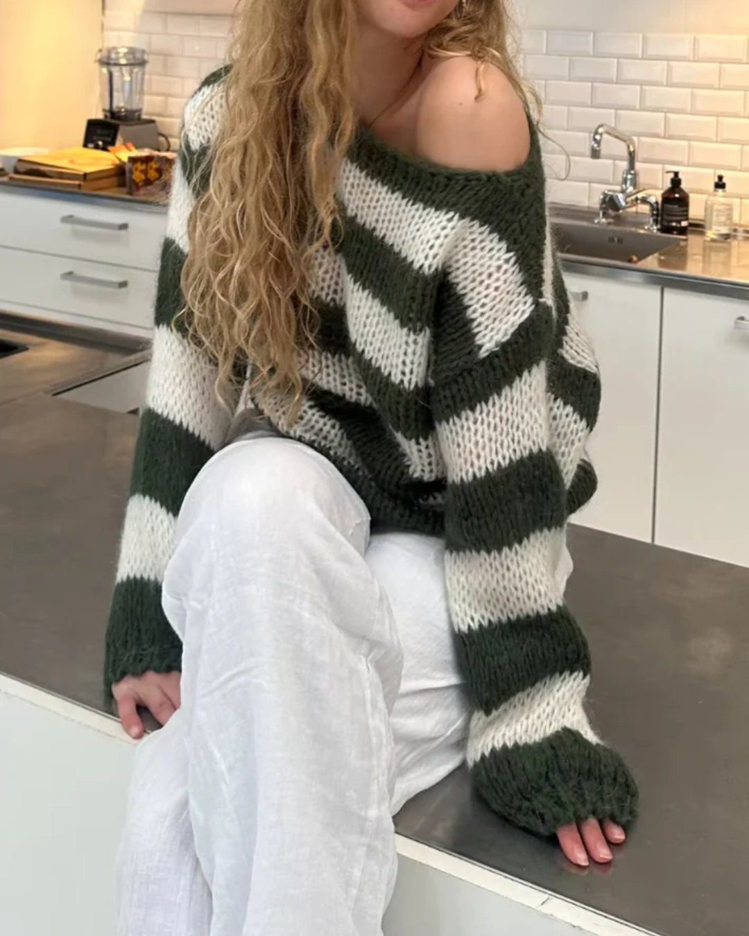 ELARIE - COZY KNITTED SWEATER