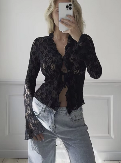 Lorene - chic laced top
