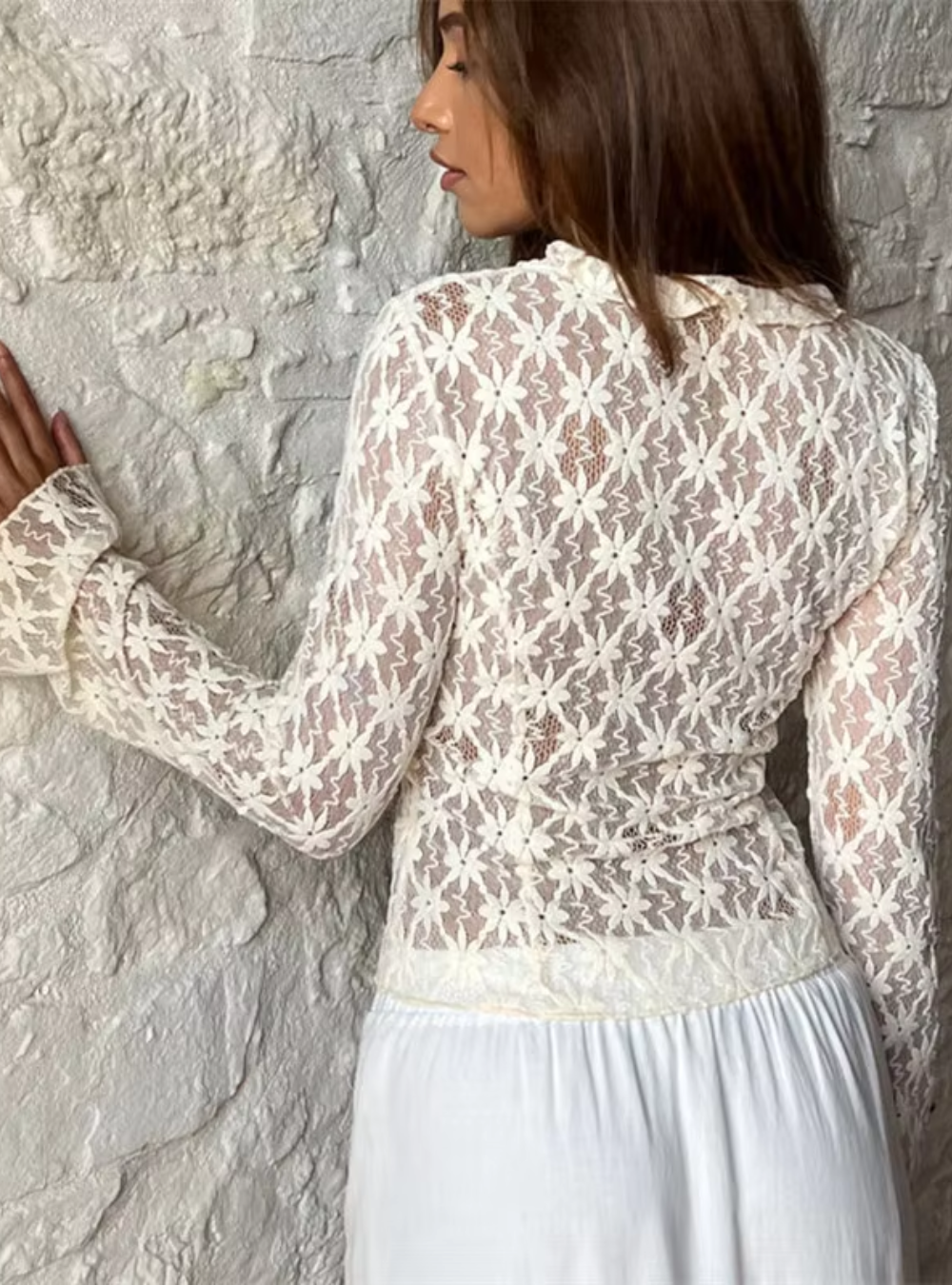 Lorene - chic laced top