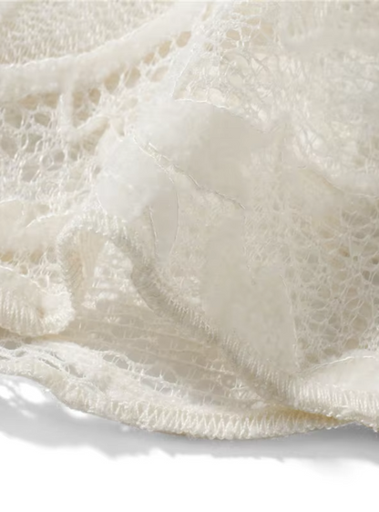 Lorene - chic laced top