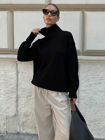 AMARA - LUXE KNIT TURTLENECK