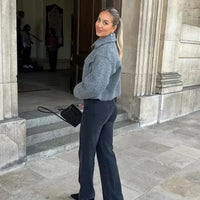 Women’s Cropped Wool Blend Zip Jacket – Structured Collar, Front Flap Pockets, Boxy Silhouette – Fall Outerwear Layer for Casual Outfits