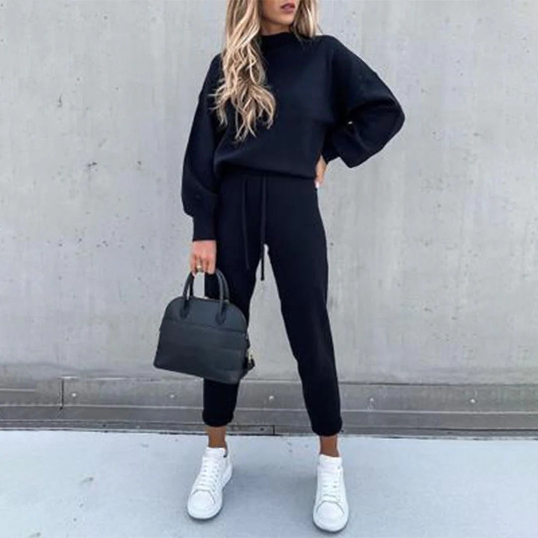 Relaxed Lounge Set