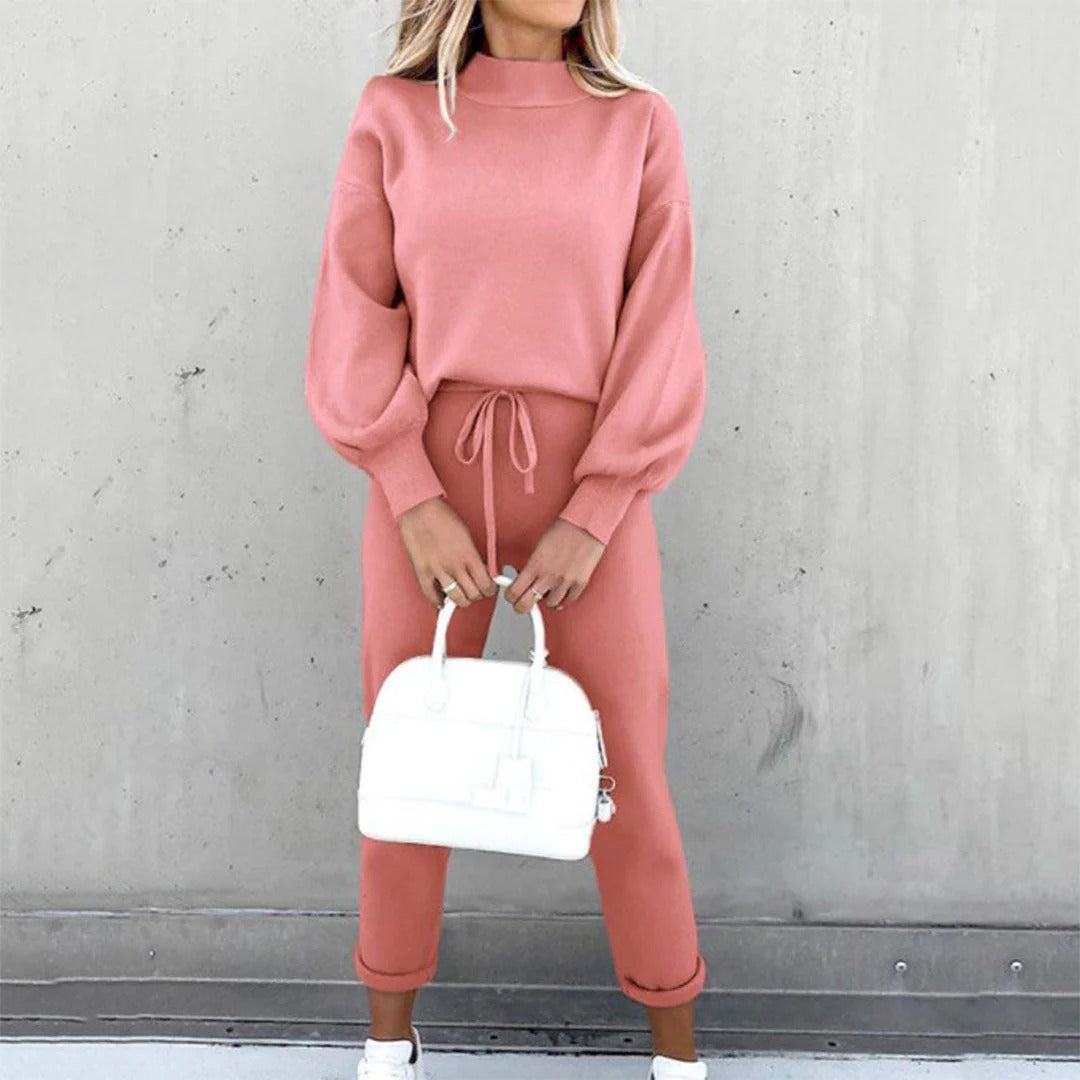 Relaxed Lounge Set