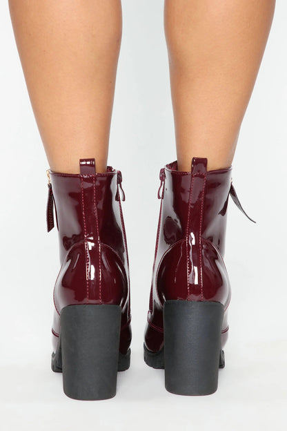 Fall Patent Lace-Up Block Boots